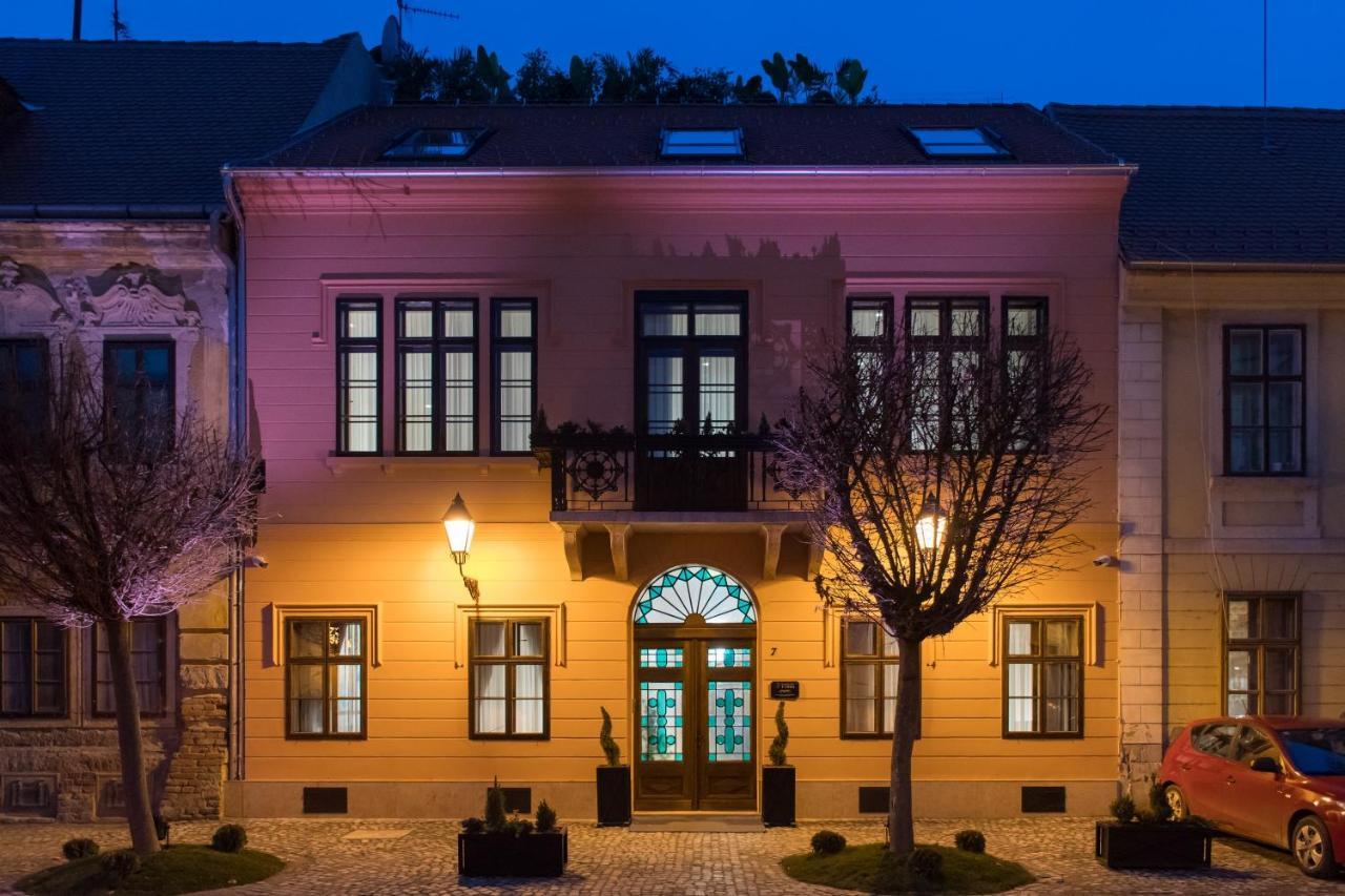 Boutique Hotel Tvrda Осиек Экстерьер фото